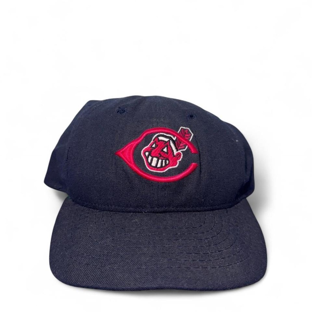 VTG 80s Roman Cap Cooperstown collection Cleveland Indians fitted hat 7 3/8 navy